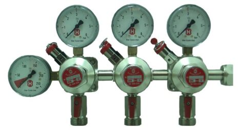 C02 drukregelaar 3 fusten op 1 Cylinder